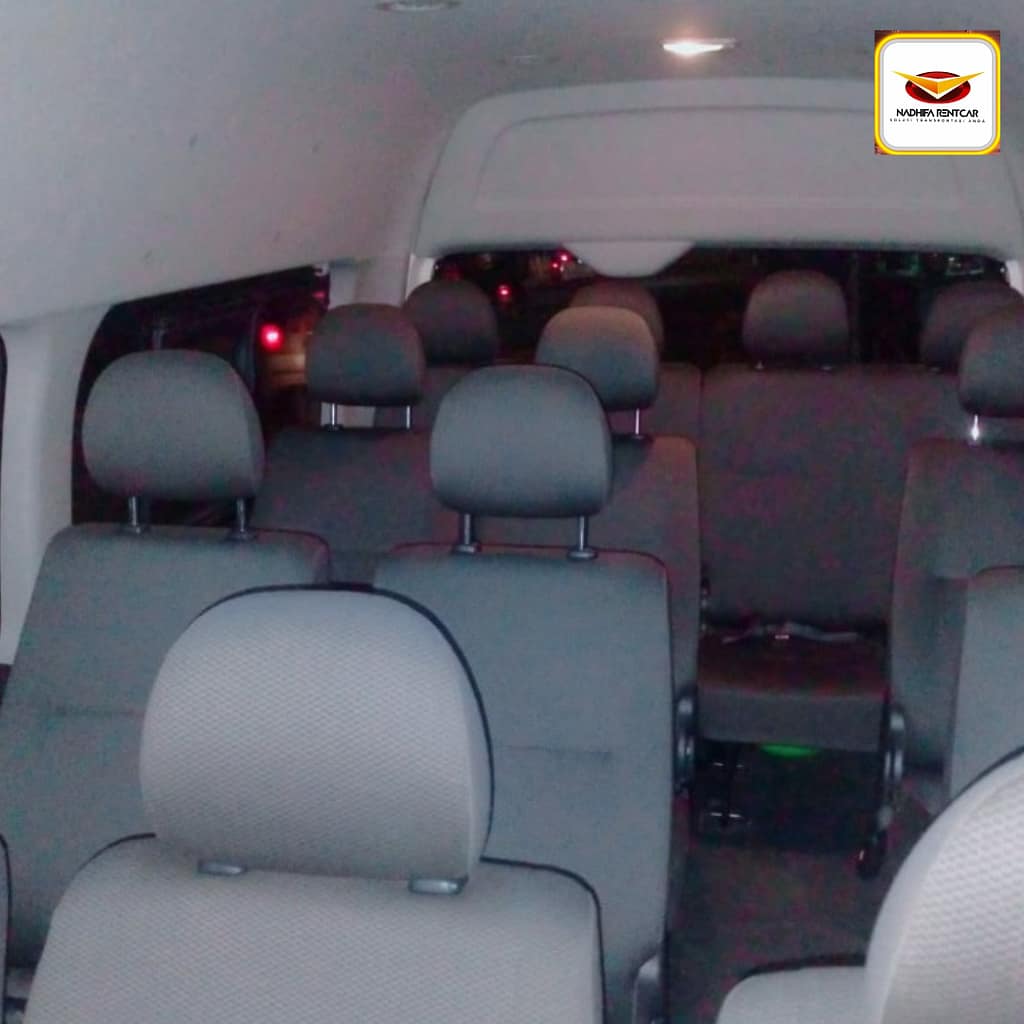 Interior Sewa Hiace di Kebayoran Lama Murah